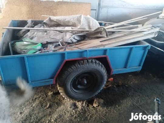 pótkocsi egytengelyes rendszamos fikxes 