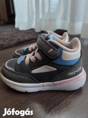 primigi 23-as kislány átmeneti cipö