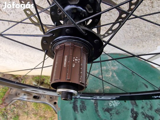 profi országúti aero hátsó kerék