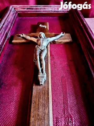 régi Krisztus kereszt fémből keretben 