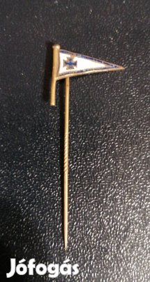 régi Világháborús kitűző 