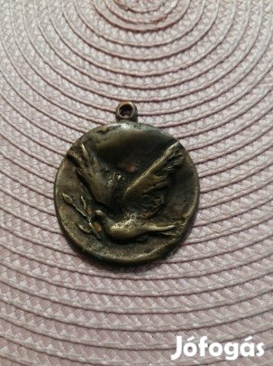 régi békegalamb medál