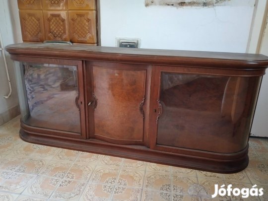 régi bútor parasztbútor varrógép..