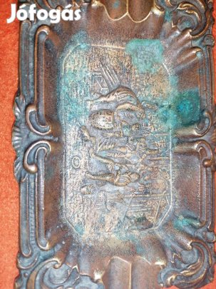 régi kocsma jelenetes bronz hamutál