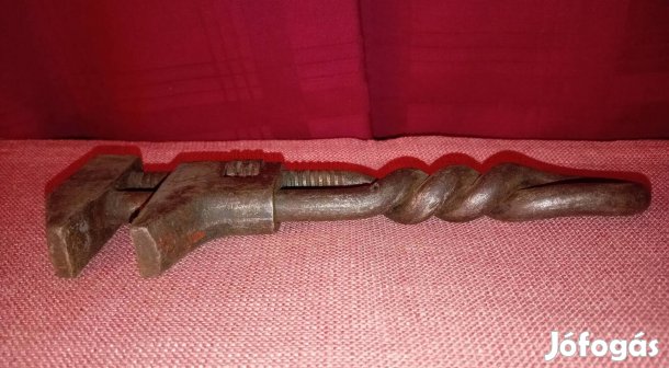 régi kovácsolt francia kulcs ,villáskulcs 