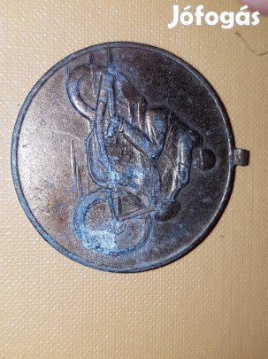 régi salakmotoros érem