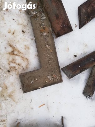 régiség alumínium betűk eladok