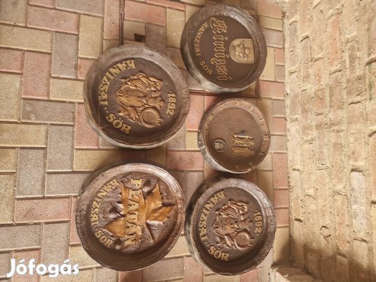 retro kocsmai dekoráció régi csárda és étteremi fali disz reklám