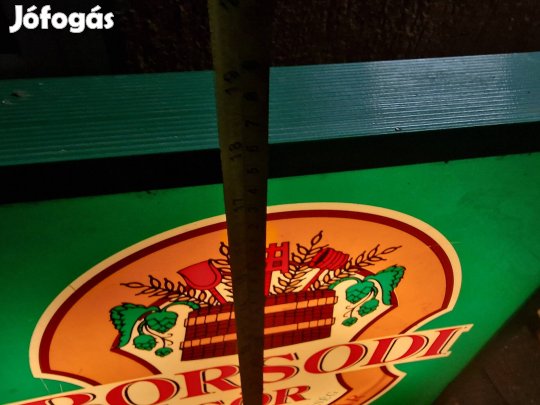 retro neon reklám régi kocsmai dekoráció sör reklám