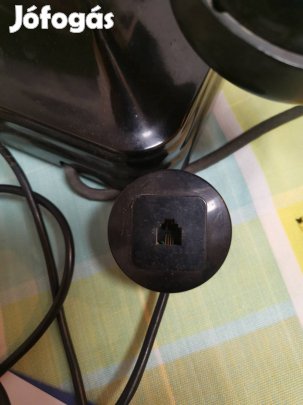 retró tárcsás telefon