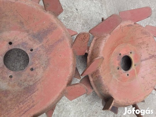 robi kapa kapálógép traktor vaskerék