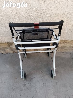 rollátor futárral is