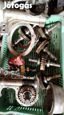 rotációs kapa hajtómű alkatrészek 