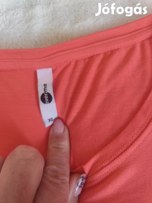 rövid ujjú női póló