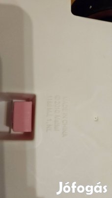 rózsaszín Barbie autó