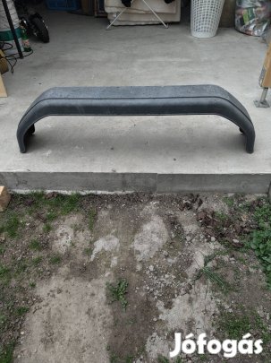 sárvédő két tengelyes utánfutóhoz. műanyag. 