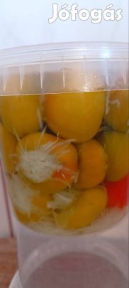 savanyúság, káposztával töltött cseresznyepaprika