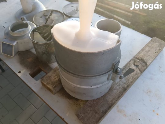 savaria apritó és darálófej eladó