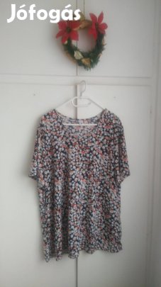 sötétkék színes virág mintás póló 