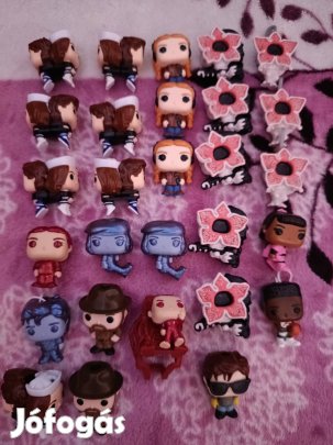 stranger things kinder joy figurák 