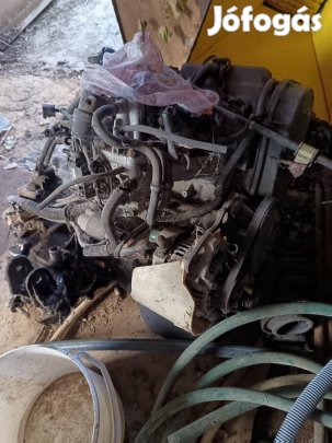 suzuki swift 1.0 alkatrészek eladók 