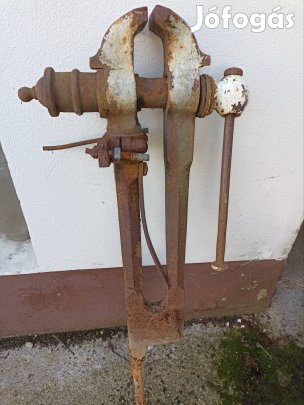 szabadtéri Kovács satu