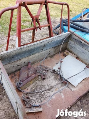 szállító láda MTZ-re