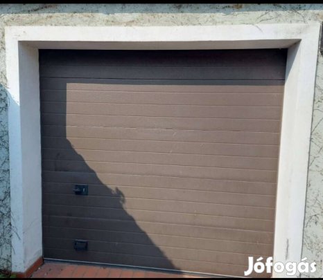 szekcionált garázskapú 