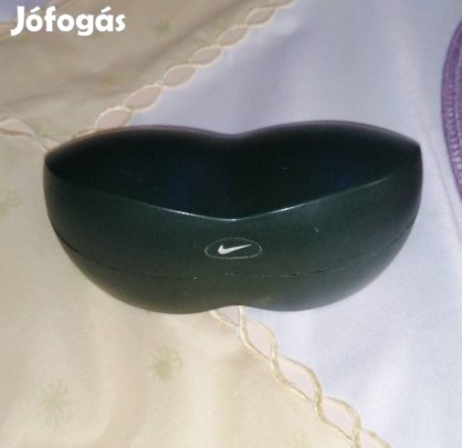 szemüveg tok Nike