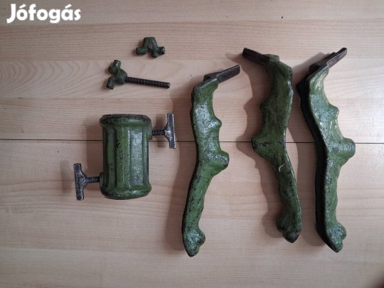 szép régi karacsonyfa fenyőfa talp fém