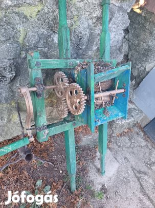 szőlő daráló retro... KB 90kg