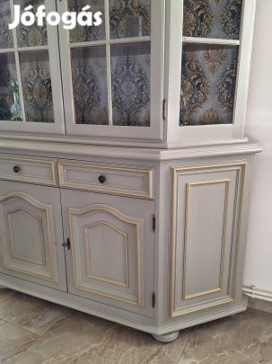 talalószekrény ,vitrines vintage