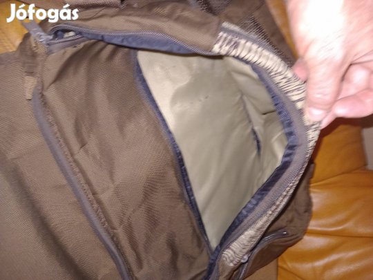 táska újszerű állapotban 