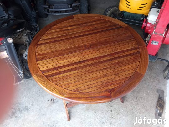 teak asztal újszerű 