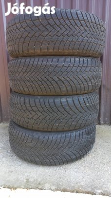 téli gumigarnitura R17 215/55