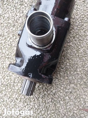 teljesen felujitott 6dugattyus hidraulikaszivattyu 