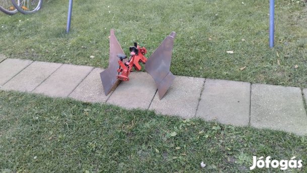 terra váltva forgató eke