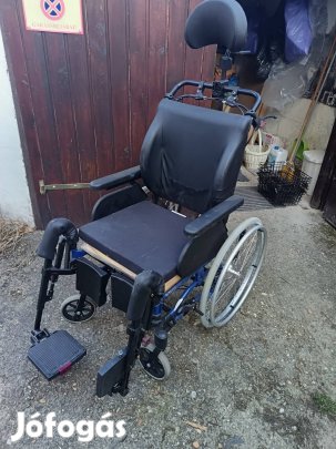 tolószék gurulósszék 