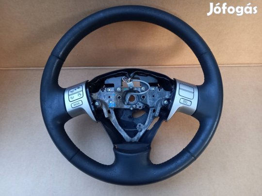 toyota auris multi kormány bör