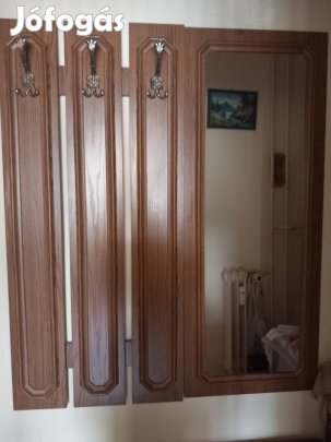 tükrös előszoba garnitúra