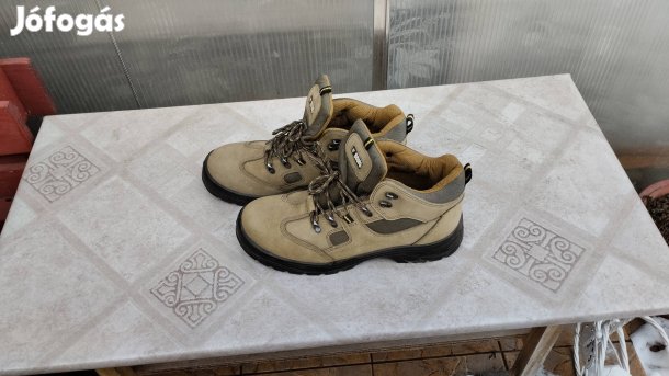 túra cipő bakancs új 46 méret
