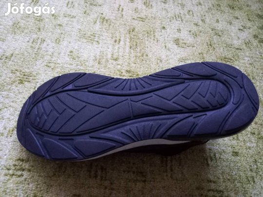 új 43-as BLK sportcipő