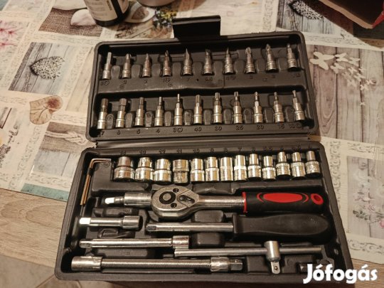 új 46 dbos dugókulcs készlet 