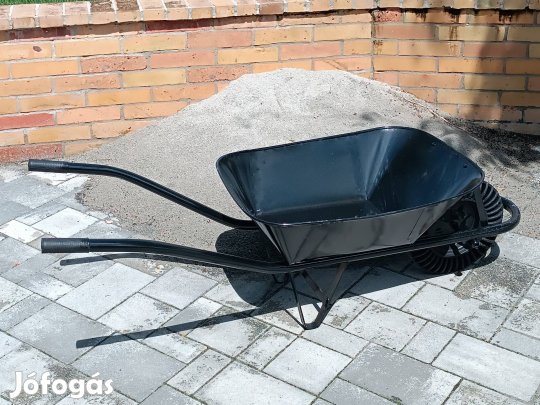 űj 65 l-es tömör gumikerekes (kőműves) talicska 25.000 Ft
