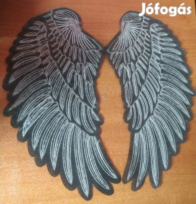 új arany flitterekkel díszített nagy ruhára varrható angyal szárny 