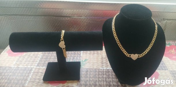 új aranyozott stainless steel szív mintás strasszköves ékszer szett 