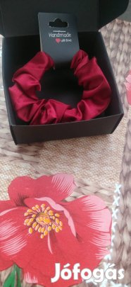 új bordó burgundi vörös szatén alkalmi kicsi  scrunchie 