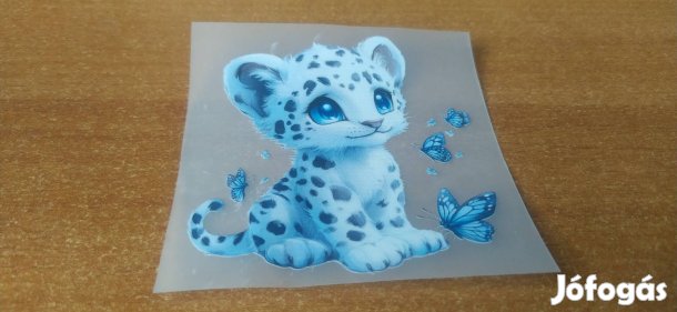 új hópárduc kölyök pillangós vasalható matrica minta