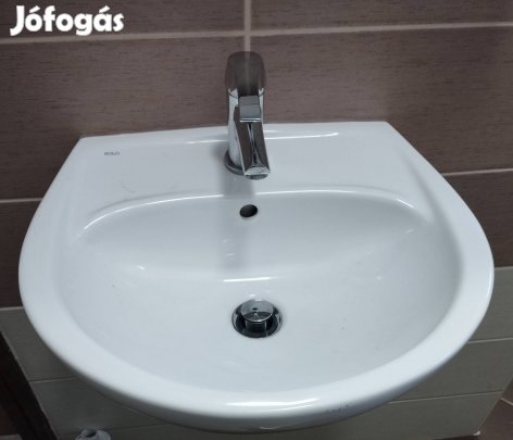 új mosdó csapteleppel