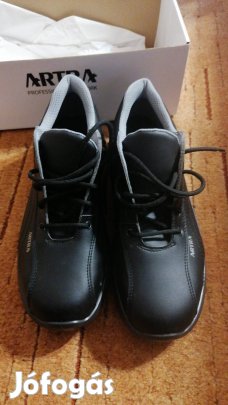 új munkavédelmi cipő